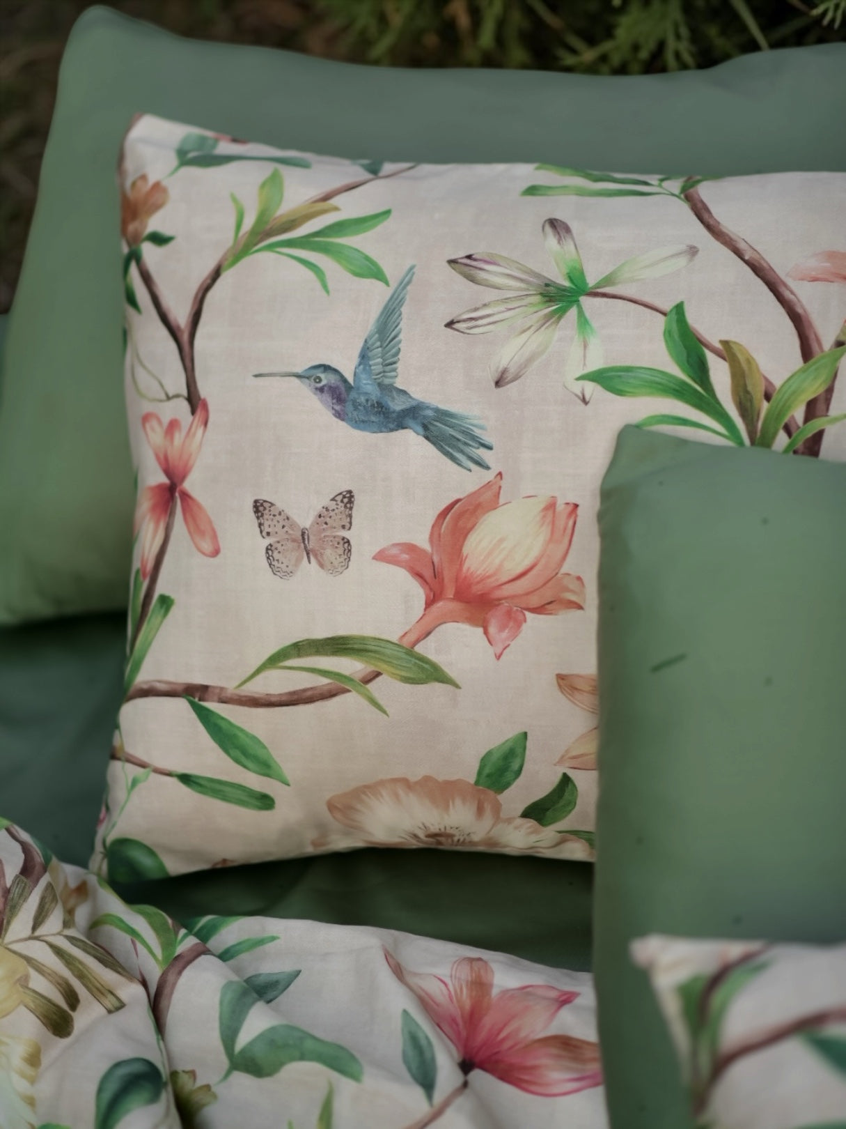 Bloom & Hummingbird
