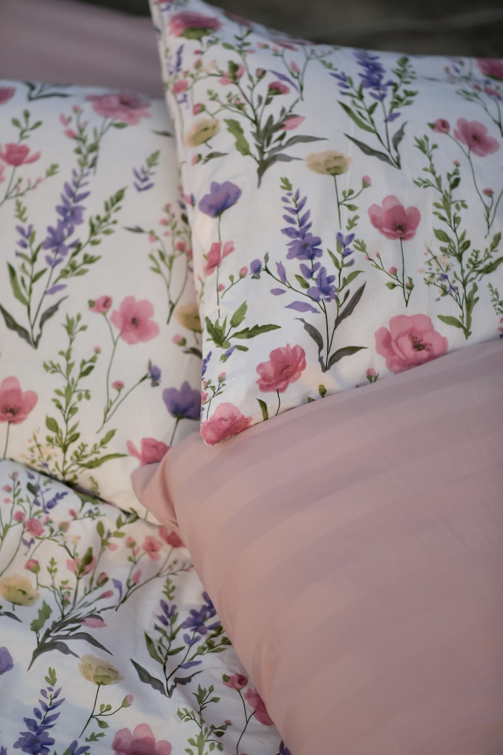 Meadow blush - 7 piece Comforter set