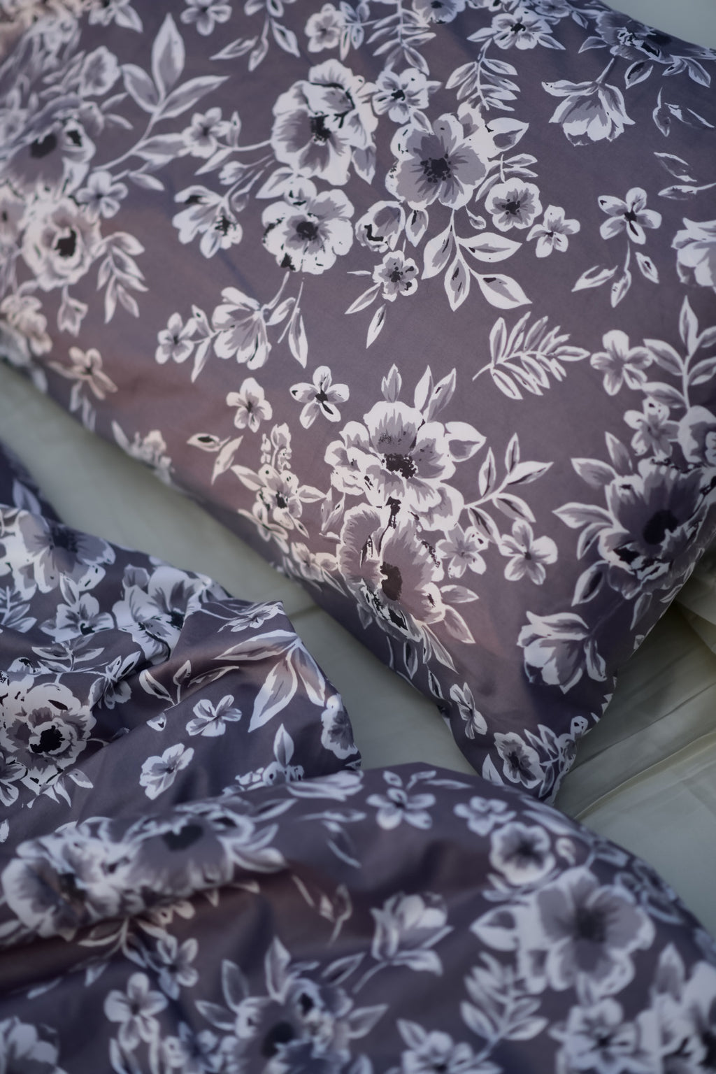 Twilight bloom- 7 piece duvet cover set