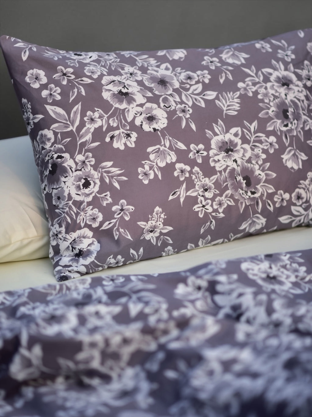 Twilight bloom- 7 piece duvet cover set